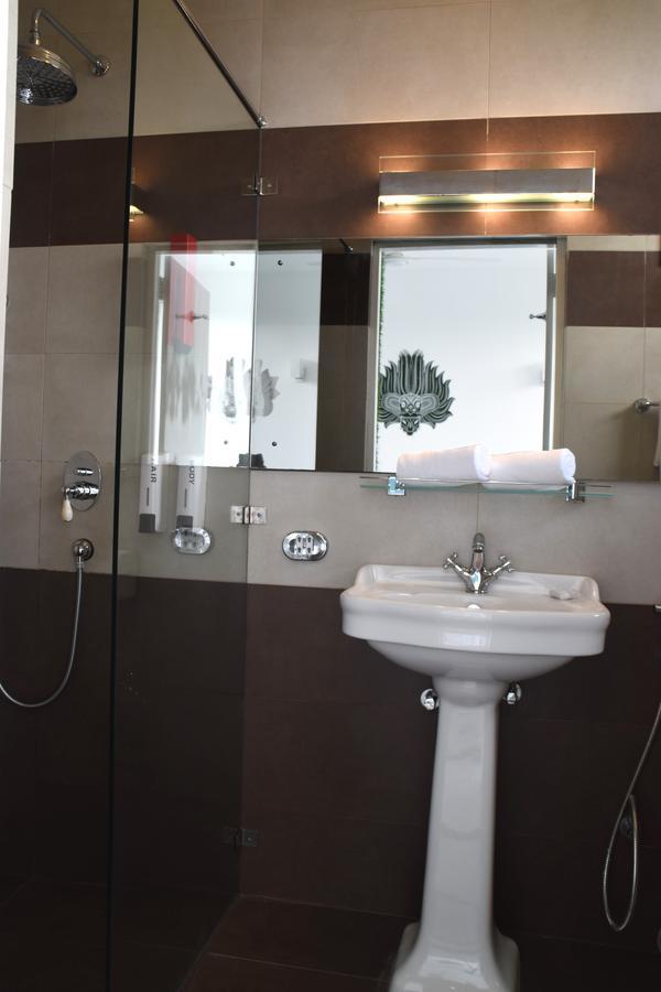 Hotel J Ambalangoda Амбалангода Екстериор снимка